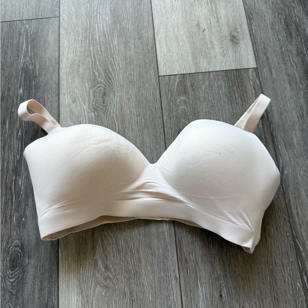 SOMA LIGHT PINK WIRELESS BRA - ALL OF MY BRAS BUY 2 GET ONE FREEEEEE